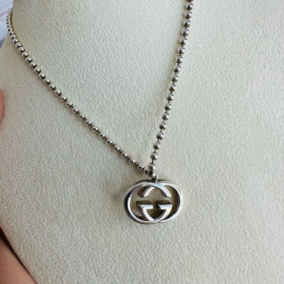 Gucci Interlocking Sterling Silver Pendant Necklace - Picture 5 of 5